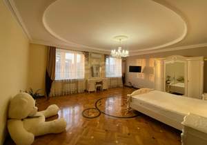 3-к квартира, вторичка, 138м2, 11/11 этаж