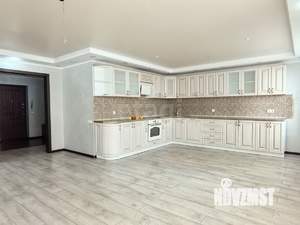 3-к квартира, вторичка, 91м2, 10/19 этаж