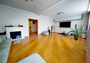 4-к квартира, вторичка, 190м2, 4/5 этаж