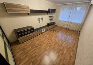 2-к квартира, вторичка, 43м2, 1/5 этаж