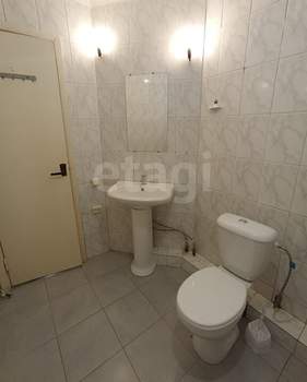 2-к квартира, вторичка, 71м2, 2/9 этаж