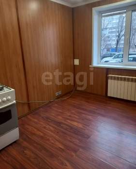 3-к квартира, вторичка, 70м2, 1/9 этаж