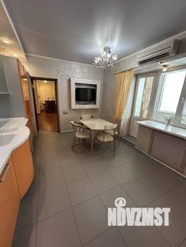 3-к квартира, вторичка, 115м2, 7/10 этаж