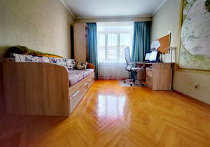 4-к квартира, вторичка, 190м2, 4/5 этаж