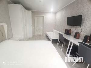 2-к квартира, вторичка, 63м2, 9/16 этаж