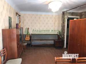 2-к квартира, вторичка, 42м2, 3/5 этаж