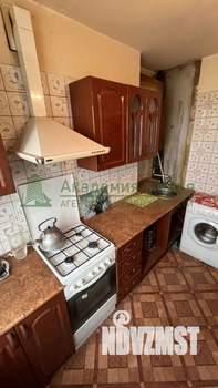 3-к квартира, вторичка, 52м2, 9/9 этаж