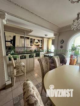 4-к квартира, вторичка, 170м2, 6/9 этаж