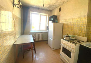 2-к квартира, вторичка, 50м2, 9/9 этаж