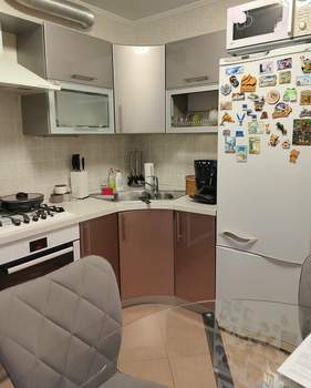 2-к квартира, вторичка, 64м2, 9/10 этаж