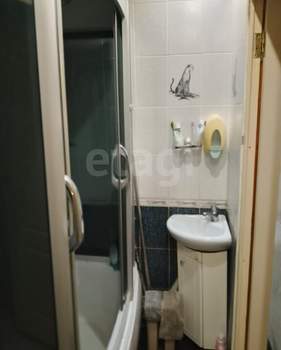 2-к квартира, вторичка, 42м2, 1/9 этаж