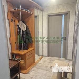 2-к квартира, вторичка, 62м2, 1/10 этаж