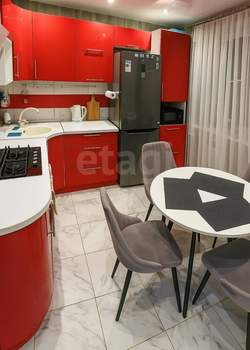 2-к квартира, вторичка, 58м2, 10/10 этаж