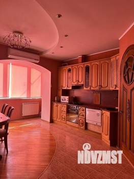 3-к квартира, вторичка, 106м2, 10/10 этаж