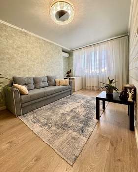 3-к квартира, вторичка, 84м2, 8/10 этаж
