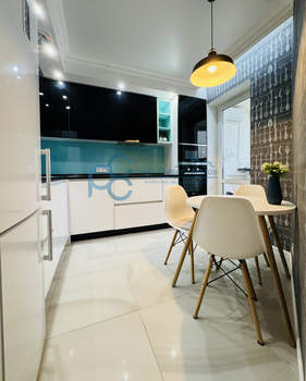 3-к квартира, вторичка, 73м2, 23/23 этаж