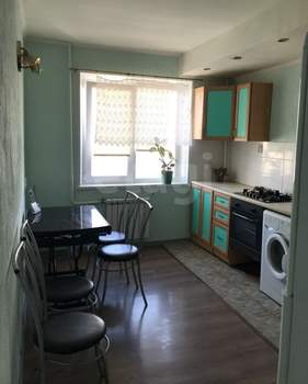 3-к квартира, вторичка, 65м2, 8/9 этаж