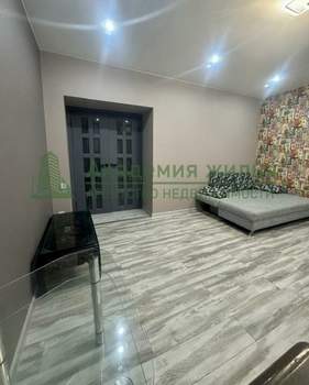 2-к квартира, вторичка, 59м2, 1/4 этаж