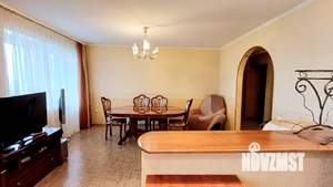 3-к квартира, вторичка, 82м2, 8/10 этаж