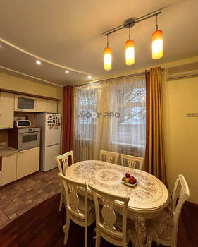 3-к квартира, вторичка, 116м2, 1/4 этаж