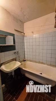 3-к квартира, вторичка, 63м2, 1/9 этаж