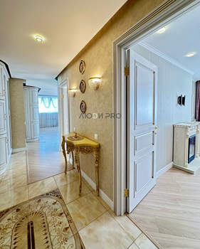 2-к квартира, вторичка, 61м2, 9/16 этаж