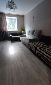 3-к квартира, вторичка, 82м2, 1/10 этаж