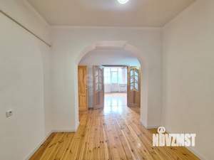 2-к квартира, вторичка, 100м2, 2/4 этаж