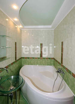 4-к квартира, вторичка, 84м2, 1/10 этаж