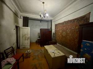 2-к квартира, вторичка, 54м2, 1/5 этаж