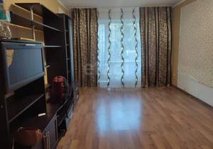 3-к квартира, вторичка, 80м2, 1/10 этаж