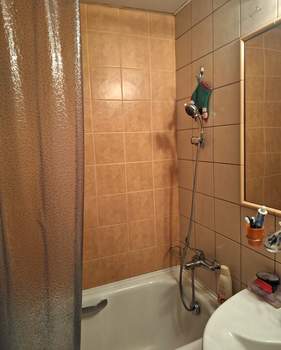 4-к квартира, вторичка, 77м2, 5/9 этаж