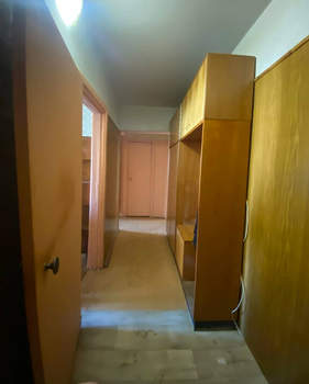2-к квартира, вторичка, 50м2, 9/9 этаж