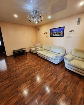 4-к квартира, вторичка, 100м2, 10/10 этаж