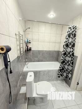 2-к квартира, вторичка, 62м2, 1/10 этаж