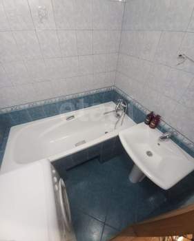 2-к квартира, вторичка, 72м2, 10/10 этаж