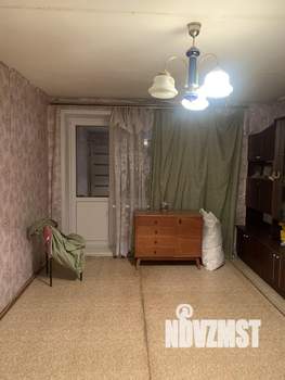 2-к квартира, вторичка, 50м2, 1/10 этаж