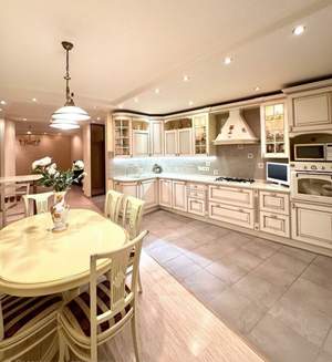 3-к квартира, вторичка, 116м2, 6/10 этаж